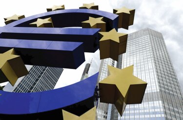 Economistas sugieren al BCE anular la deuda pública