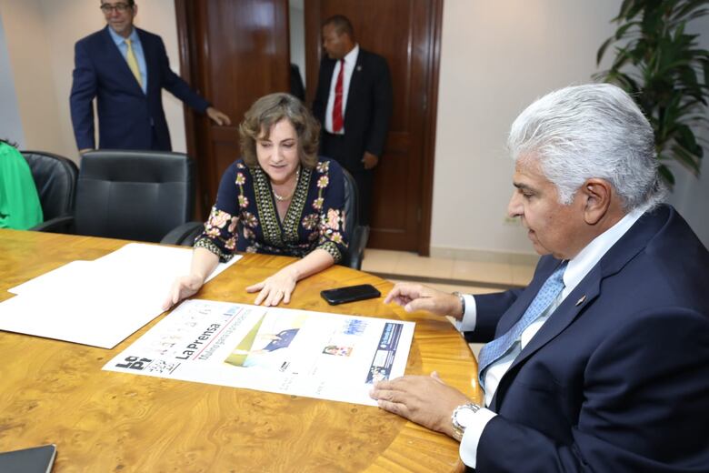 Presidente José Raúl Mulino participa en el consejo editorial de ‘La Prensa’