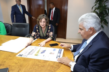 Presidente José Raúl Mulino participa en el consejo editorial de ‘La Prensa’