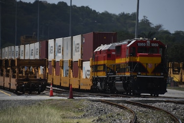 Si la Asamblea aprueba derogar contrato entre el Estado y el Ferrocarril; Mulino advierte que lo vetaría