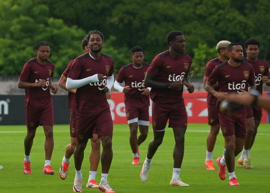 El hombre detrás del césped que pisa la Selección de Panamá