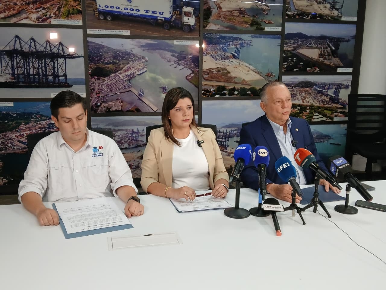 Panamá asume el control de los puertos de Balboa y Cristóbal tras fallo de la Corte Suprema