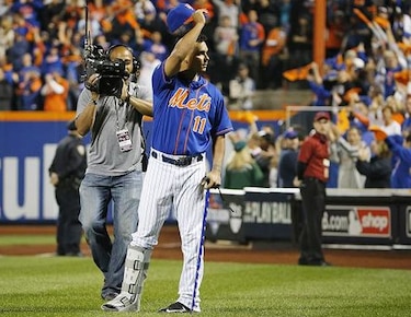 Tejada, aplaudido y Utley, abucheado al inicio de tercer juego Mets-Dodgers
