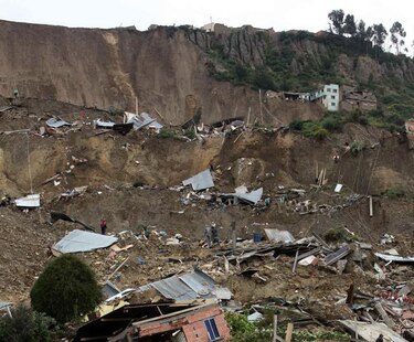 Bolivia: 44 muertos y graves daños por lluvias