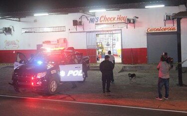Comunidad china cierra negocios por asesinato de joven en Pedregal