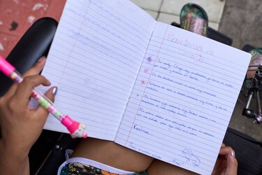 El último abrazo de Sandy... El relato de una migrante que entró con su familia a Darién y se fue de Panamá huérfana