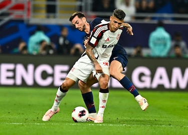 Safonov guía al PSG a su primera Copa Intercontinental