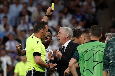 Ancelotti: el gol del Manchester City llega precedido de un balón que salió del campo