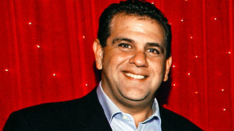 Gabriel Btesh es retenido por agentes migratorios de Estados Unidos