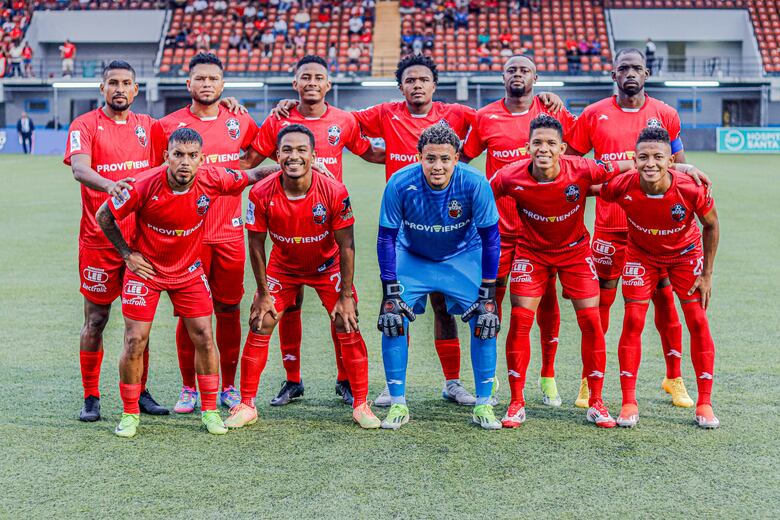 Universitario y San Francisco se juegan el pase a la final del Apertura 2025