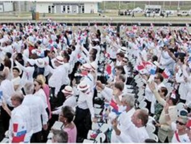 Panamá celebra la ampliación
