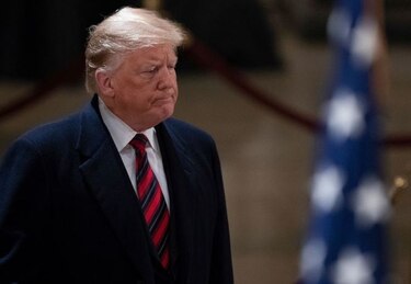 Trump irá a la frontera en medio de pugna por el muro