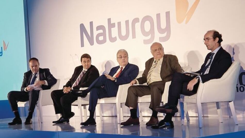 Debaten uso de autos eléctricos