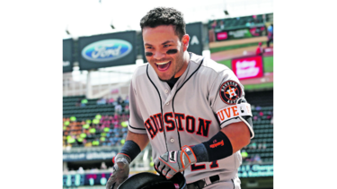 El venezolano José Altuve encabeza a once latinos ganadores del Bate de Plata en la MLB