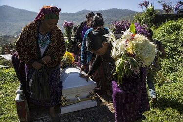 Honran a niño guatemalteco muerto en Estados Unidos