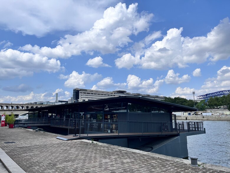 La batalla por limpiar el Sena y convertirlo en el balneario urbano de París