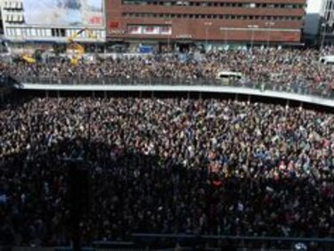 Cerca de 20 mil personas se manifiestan en Estocolmo