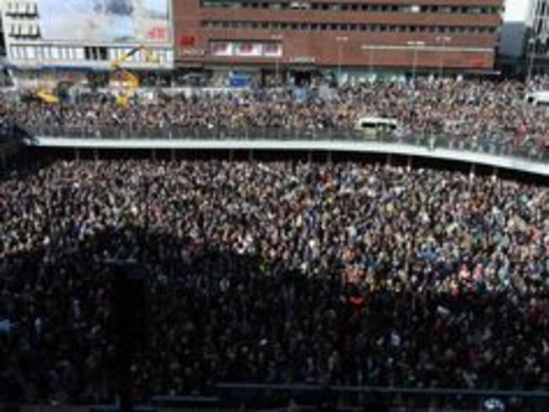 Cerca de 20 mil personas se manifiestan en Estocolmo