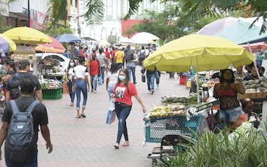 Panamá dice tener controlada la pandemia; OPS prevé nuevos brotes