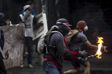 Líder estudiantil venezolano dice que seguirán las protestas