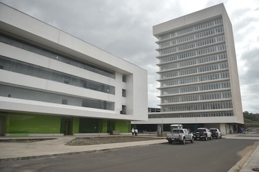 En 2021 se habilitarían tres salas en la Ciudad de la Salud 