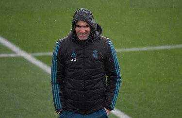 Zidane; 'Los grandes clubes no se rinden nunca'