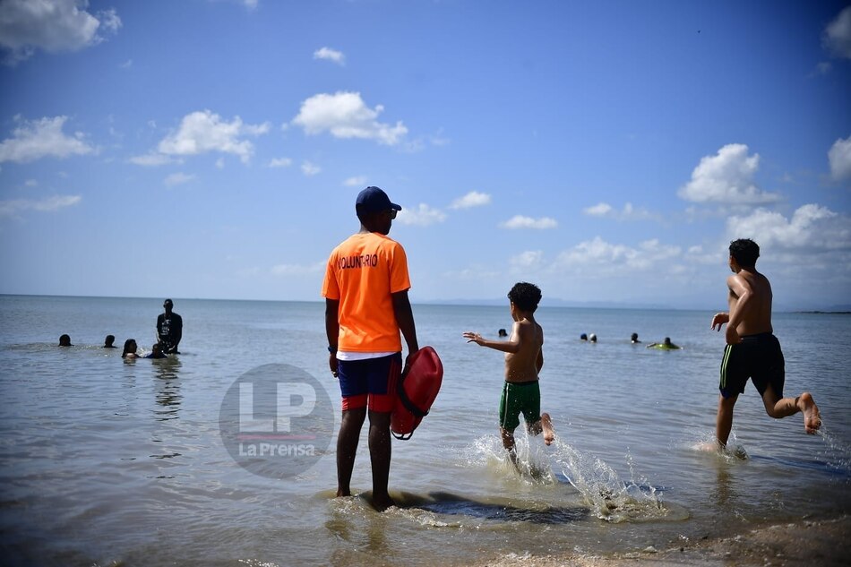 Levantan bandera amarilla en Santa Clara; en Azuero vigilan solo cinco playas