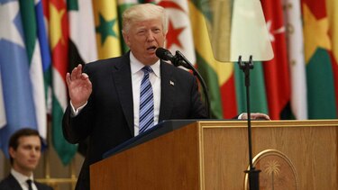 Donald Trump exhorta a los dirigentes musulmanes a luchar contra el 'extremismo'