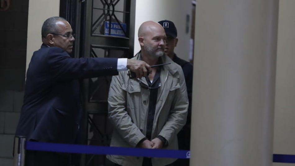 Por tercera ocasión se suspende la audiencia a Alejandro Garuz y Gustavo Pérez