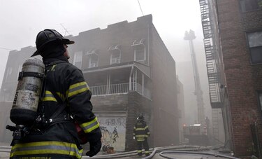 Al menos 38 heridos deja incendio en Nueva York causado por una batería de litio