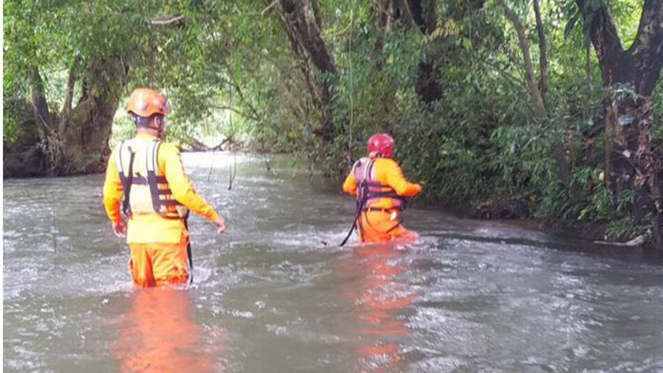 Recuperan el cuerpo de pastor y el de su nieto de riachuelo en Chiriquí
