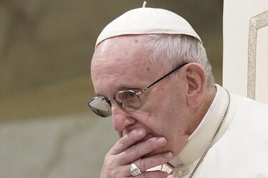 Papa Francisco se reunirá con clero de Estados Unidos para examinar escándalo