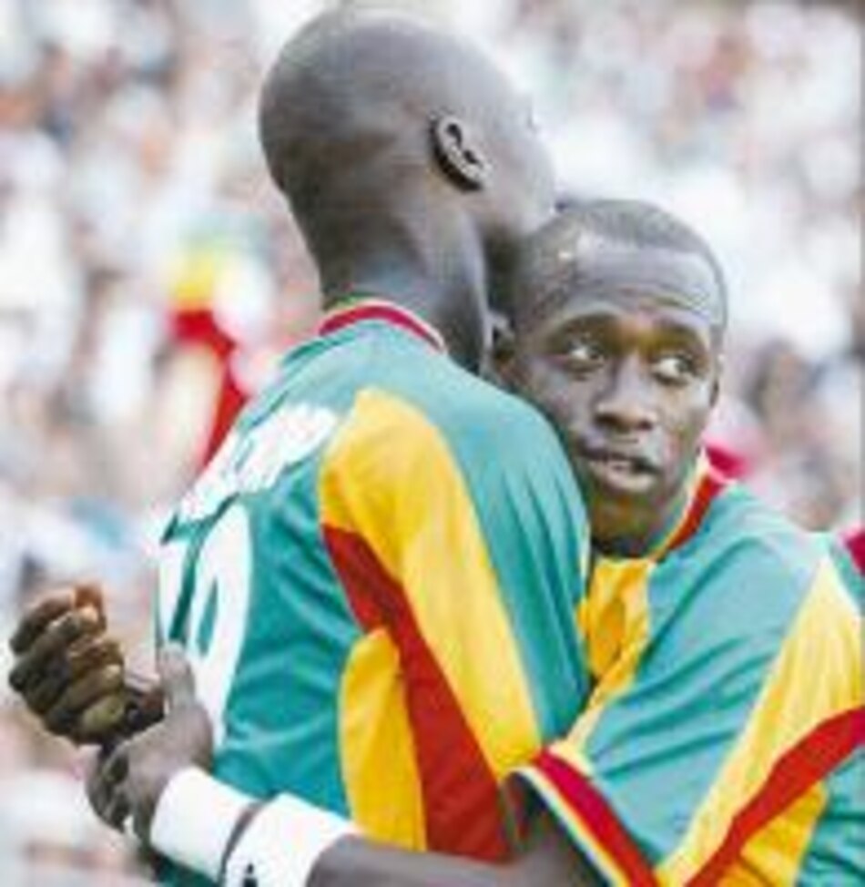 Suecia ante Senegal, dos sobrevivientes de grupos de la muerte