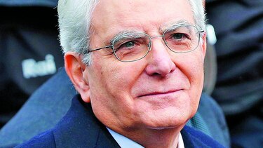 Disminuyen bonos italianos por informe