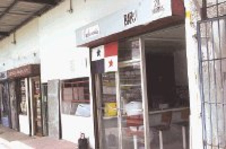 Cuestionan apertura de bar cerca de escuela primaria en San Miguelito