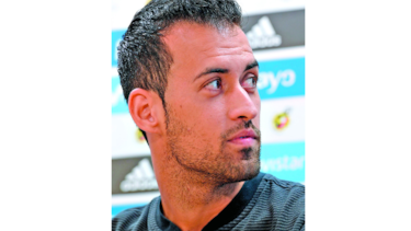 Busquets aboga por fichajes para Barça