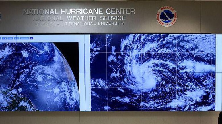 La tormenta Erin se intensifica rápidamente en el Atlántico y se convierte en huracán de categoría 5