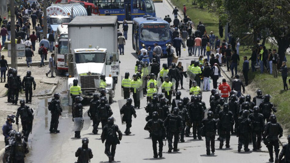 Colombia: Se levanta paro camionero que duró 46 días