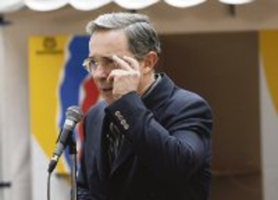 Uribe afirma: ‘reelección, solo si hay una hecatombe’