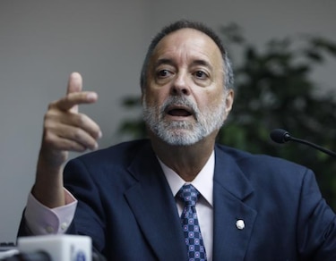 TE: Aspirantes al Parlacen de ser funcionarios deberán separase de su cargo