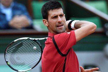 Djokovic gana a Bedene y accede a los octavos de Roland Garros