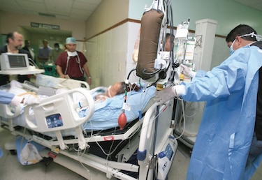 Gremios se oponen a contratación de médicos especialistas extranjeros en Panamá