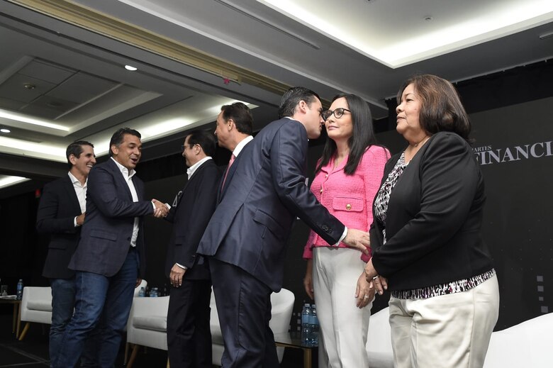 Elecciones 2024: una mesa, cuatro temas, siete miradas