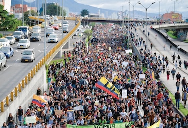 Tímida adhesión a segundo llamado a huelga en Colombia