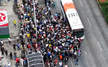 Retrasos masivos: Falla en el sistema eléctrico paraliza parcialmente tramos de la Línea 1 del Metro de Panamá