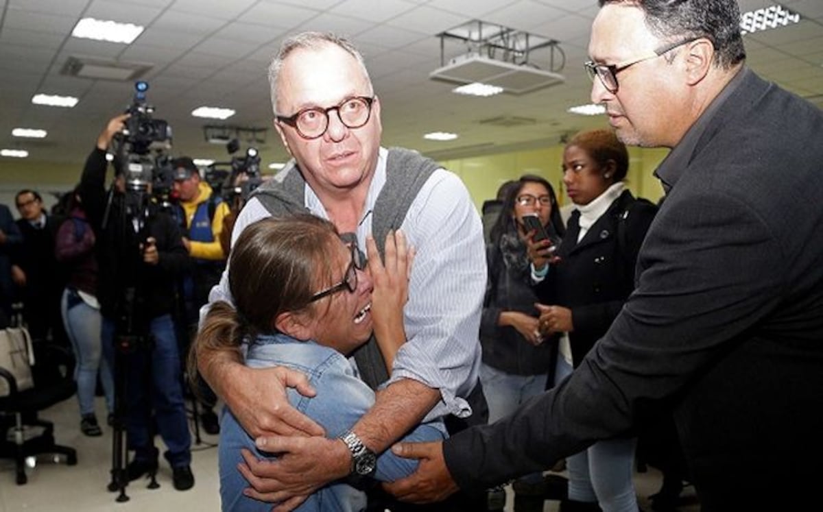 Hubo tensión, dolor y lágrimas durante la conferencia de prensa a la que acudieron familiares y amigos