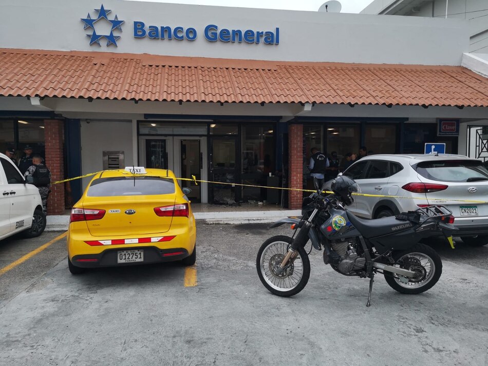 Condenan a tres personas por el robo de $28,000 al Banco General de El Ingenio