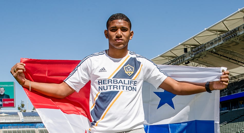 Carlos Harvey debuta con el Galaxy y se une a la selecta lista de panameños en la MLS