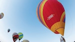 Globos en el horizonte