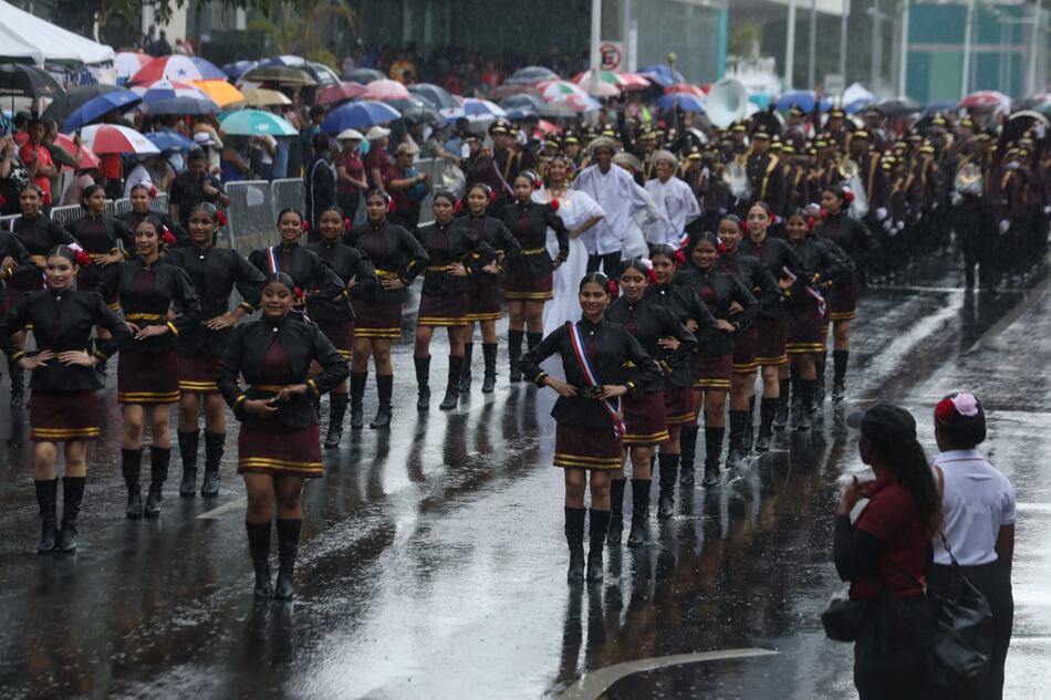 El mes de la patria y la educación